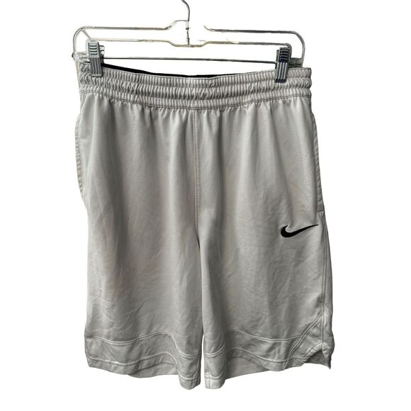 Nike Dri Fit Men’s Size M Medium Athletic Shorts White 11”  Inch Inseam - Picture 1 of 3